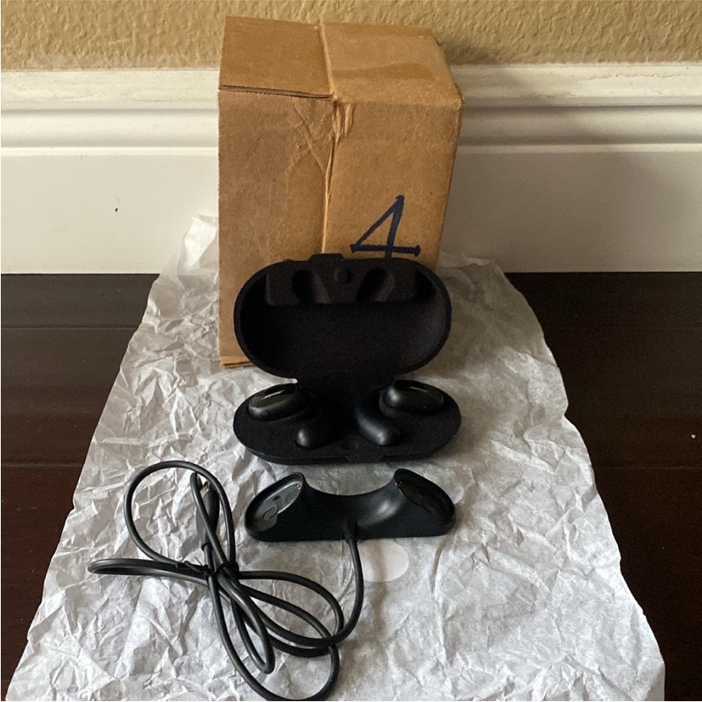 Bose Spirt Ope Earbuds True Wireless Earbuds. Mildly used in great condition!